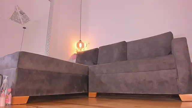 Isabella francoo online show from 11.03.25