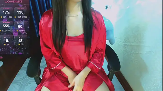 Snapshot of Lee_Mi chatting on 02.24.25 Lee Mi online show from 02.24.25