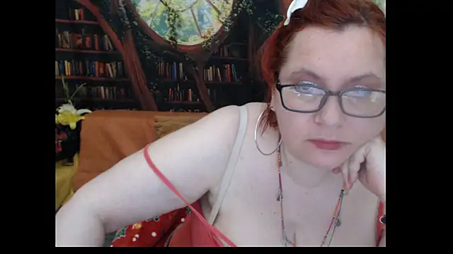 Snapshot of PlayfullMature chatting on 07.09.26 PlayfullMature online show from 07.09.26
