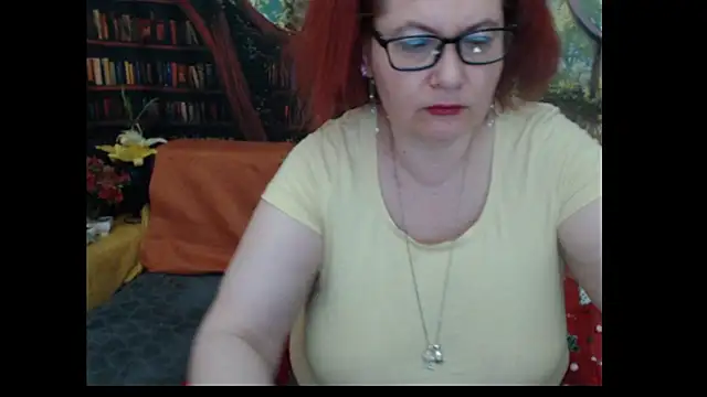 Snapshot of PlayfullMature chatting on 07.10.26 PlayfullMature online show from 07.10.26