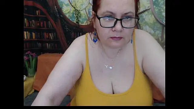 Snapshot of PlayfullMature chatting on 07.27.26 PlayfullMature online show from 07.27.26