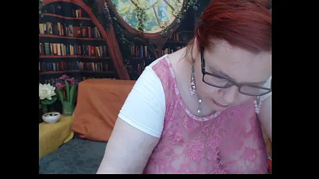 Snapshot of PlayfullMature chatting on 08.02.26 PlayfullMature online show from 08.02.26