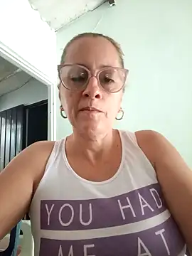 Snapshot of deisy_summers47x chatting on 01.28.25 deisy summers47x online show from 01.28.25