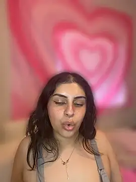ThickerThanYoBitch online show from 07.17.26