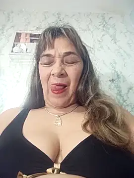Snapshot of biancchi chatting on 09.17.25 biancchi online show from 09.17.25