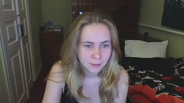 Riley Roo online show from 12.11.24