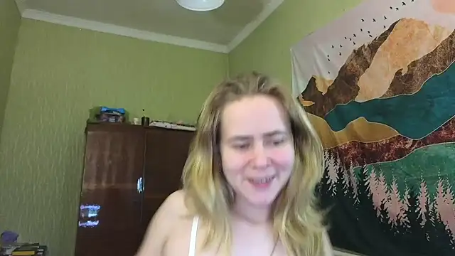 Riley Roo online show from 12.20.24