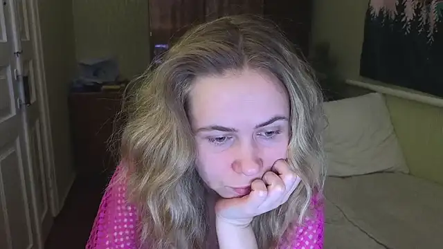 Riley Roo online show from 01.20.25