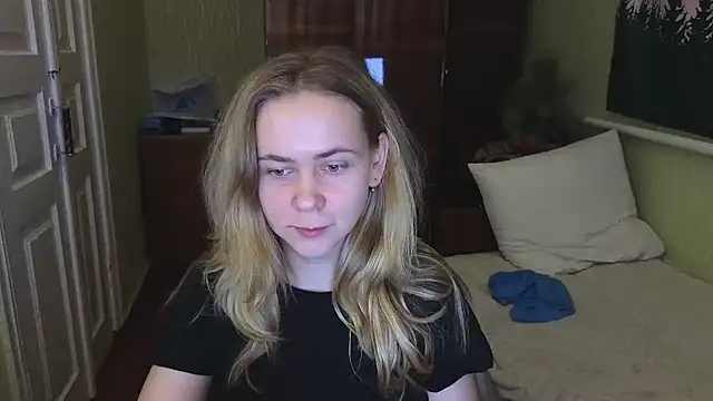 Riley Roo online show from 01.28.25