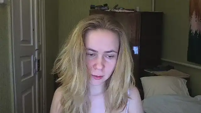 Riley Roo online show from 02.08.25