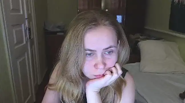 Riley Roo online show from 02.23.25