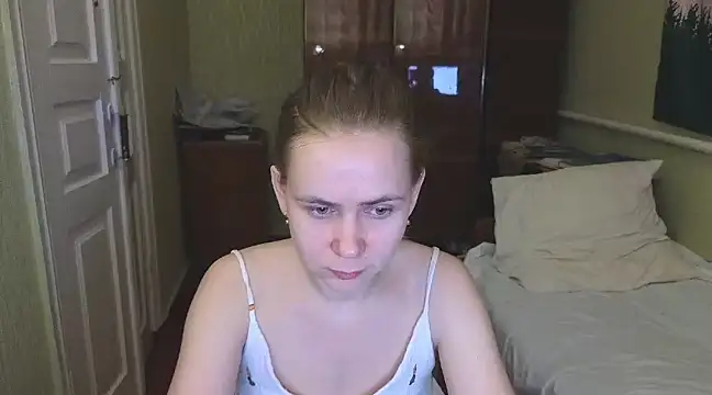 Riley Roo online show from 02.25.25