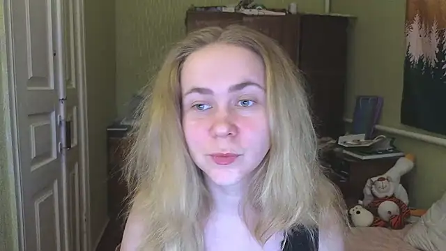 Riley Roo online show from 03.09.25