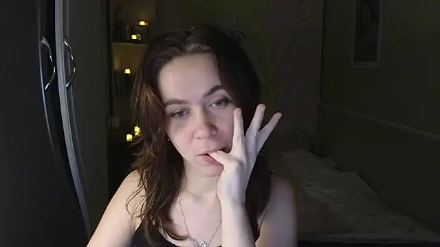 Riley Roo online show from 12.03.25