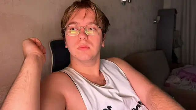 kiopiggy online show from 11.11.25