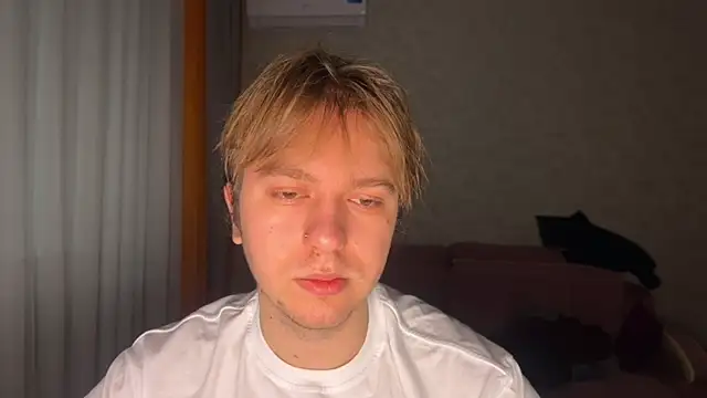 kiopiggy online show from 12.19.25