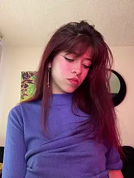 SuzzyyM online show from 04.26.26