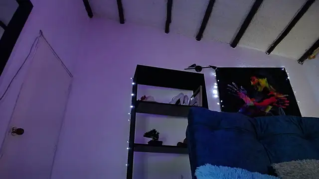 IsaBaileys  online show from 01.13.25