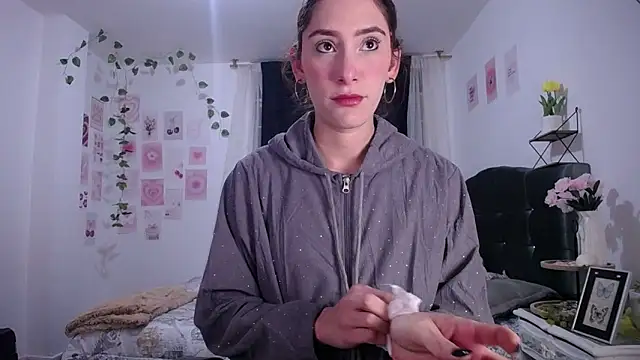 IsaBaileys  online show from 05.06.26