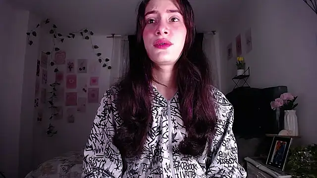 IsaBaileys  online show from 05.14.26