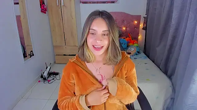 Snapshot of saralolo420 chatting on 01.09.25 saralolo420 online show from 01.09.25