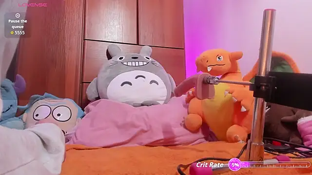 Snapshot of saralolo420 chatting on 10.12.25 saralolo420 online show from 10.12.25