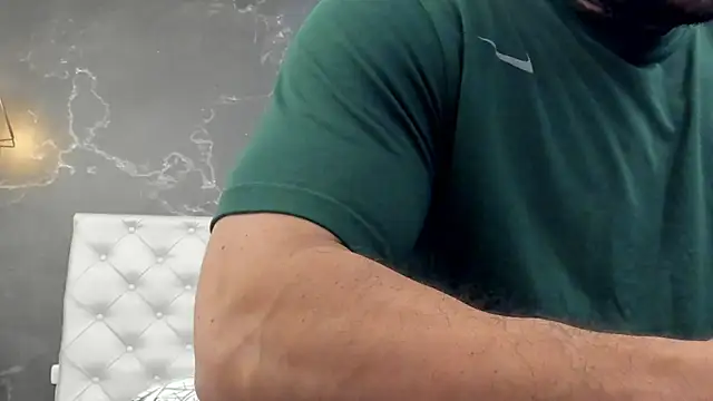 Snapshot of BruceDallas chatting on 12.18.24 BruceDallas online show from 12.18.24