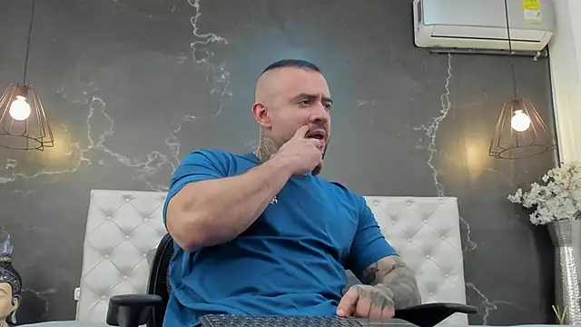 Snapshot of BruceDallas chatting on 02.26.25 BruceDallas online show from 02.26.25