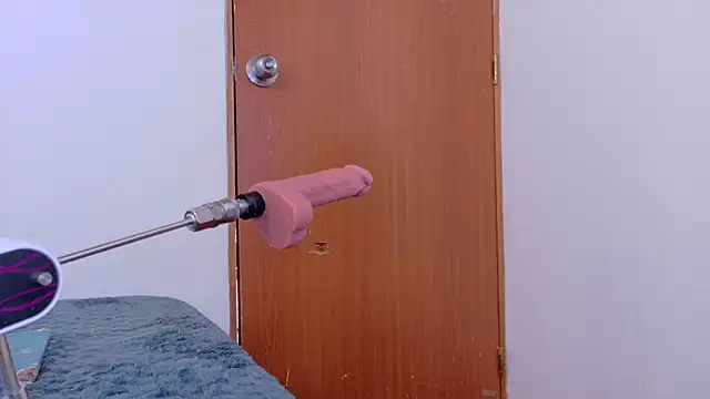 Snapshot of ale_blossom chatting on 03.09.26 ale blossom online show from 03.09.26