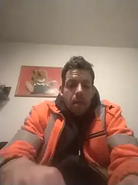 Snapshot of Knuffelstaaf123 chatting on 02.04.25 Knuffelstaaf123 online show from 02.04.25