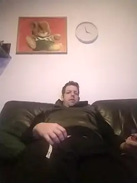 Snapshot of Knuffelstaaf123 chatting on 02.08.25 Knuffelstaaf123 online show from 02.08.25