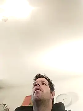 Snapshot of Knuffelstaaf123 chatting on 02.18.25 Knuffelstaaf123 online show from 02.18.25