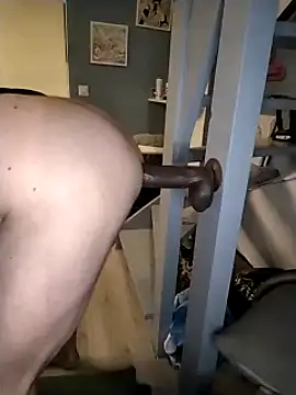 Snapshot of Knuffelstaaf123 chatting on 02.25.25 Knuffelstaaf123 online show from 02.25.25