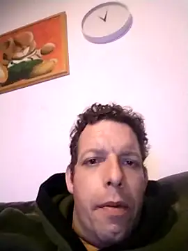 Snapshot of Knuffelstaaf123 chatting on 02.26.25 Knuffelstaaf123 online show from 02.26.25