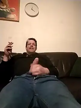 Snapshot of Knuffelstaaf123 chatting on 03.14.25 Knuffelstaaf123 online show from 03.14.25