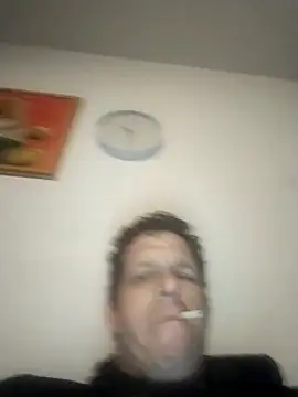 Snapshot of Knuffelstaaf123 chatting on 03.15.25 Knuffelstaaf123 online show from 03.15.25