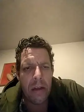 Snapshot of Knuffelstaaf123 chatting on 03.17.25 Knuffelstaaf123 online show from 03.17.25