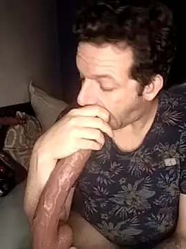 Snapshot of Knuffelstaaf123 chatting on 03.18.25 Knuffelstaaf123 online show from 03.18.25