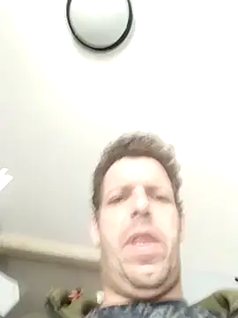 Snapshot of Knuffelstaaf123 chatting on 03.18.25 Knuffelstaaf123 online show from 03.18.25