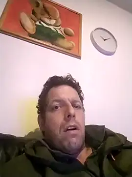 Snapshot of Knuffelstaaf123 chatting on 03.18.25 Knuffelstaaf123 online show from 03.18.25