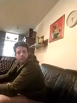 Snapshot of Knuffelstaaf123 chatting on 03.19.25 Knuffelstaaf123 online show from 03.19.25