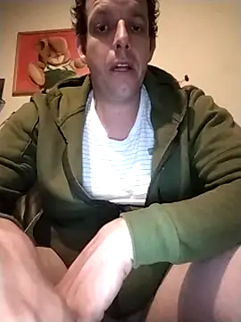 Snapshot of Knuffelstaaf123 chatting on 03.20.25 Knuffelstaaf123 online show from 03.20.25