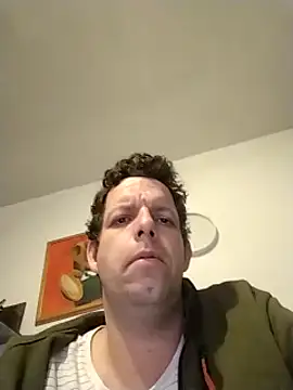 Snapshot of Knuffelstaaf123 chatting on 03.21.25 Knuffelstaaf123 online show from 03.21.25