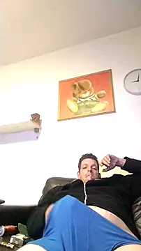 Snapshot of Knuffelstaaf123 chatting on 10.10.25 Knuffelstaaf123 online show from 10.10.25