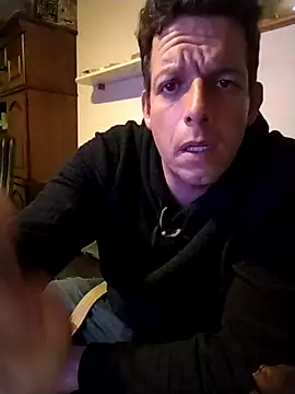 Snapshot of Knuffelstaaf123 chatting on 10.19.25 Knuffelstaaf123 online show from 10.19.25