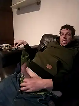 Snapshot of Knuffelstaaf123 chatting on 11.09.25 Knuffelstaaf123 online show from 11.09.25