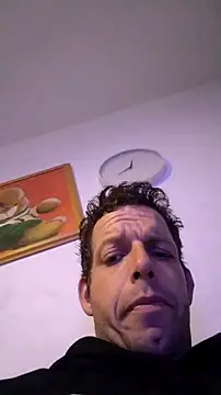 Snapshot of Knuffelstaaf123 chatting on 11.16.25 Knuffelstaaf123 online show from 11.16.25