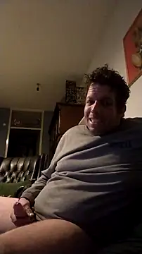 Snapshot of Knuffelstaaf123 chatting on 12.02.25 Knuffelstaaf123 online show from 12.02.25