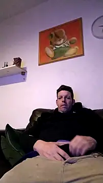 Snapshot of Knuffelstaaf123 chatting on 02.02.26 Knuffelstaaf123 online show from 02.02.26