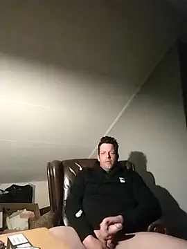 Snapshot of Knuffelstaaf123 chatting on 03.12.26 Knuffelstaaf123 online show from 03.12.26